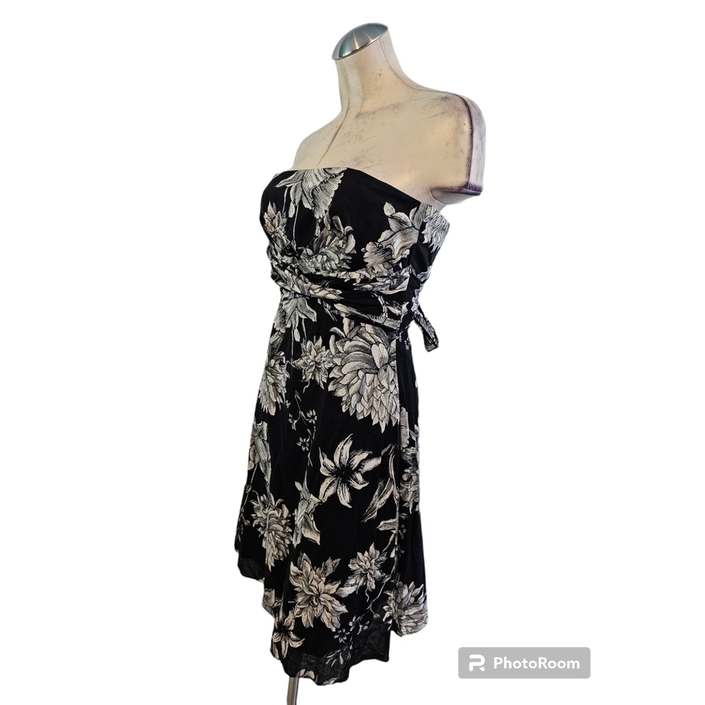White House Black Market Size 4 Strapless Floral Dress - Picture 4 of 5